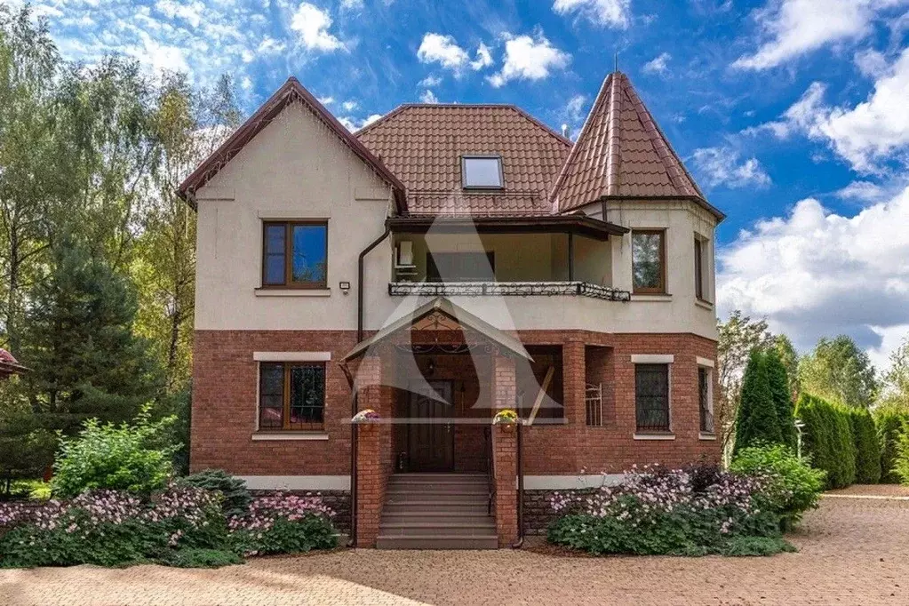 Дом в Москва ул. Калиновая, 1к30 (303 м) - Фото 1