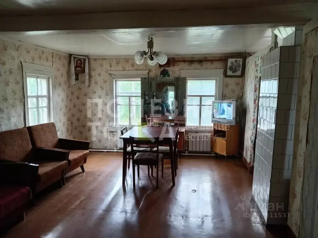 Дом в Новгородская область, Любытинское с/пос, с. Зарубино ул. ... - Фото 1