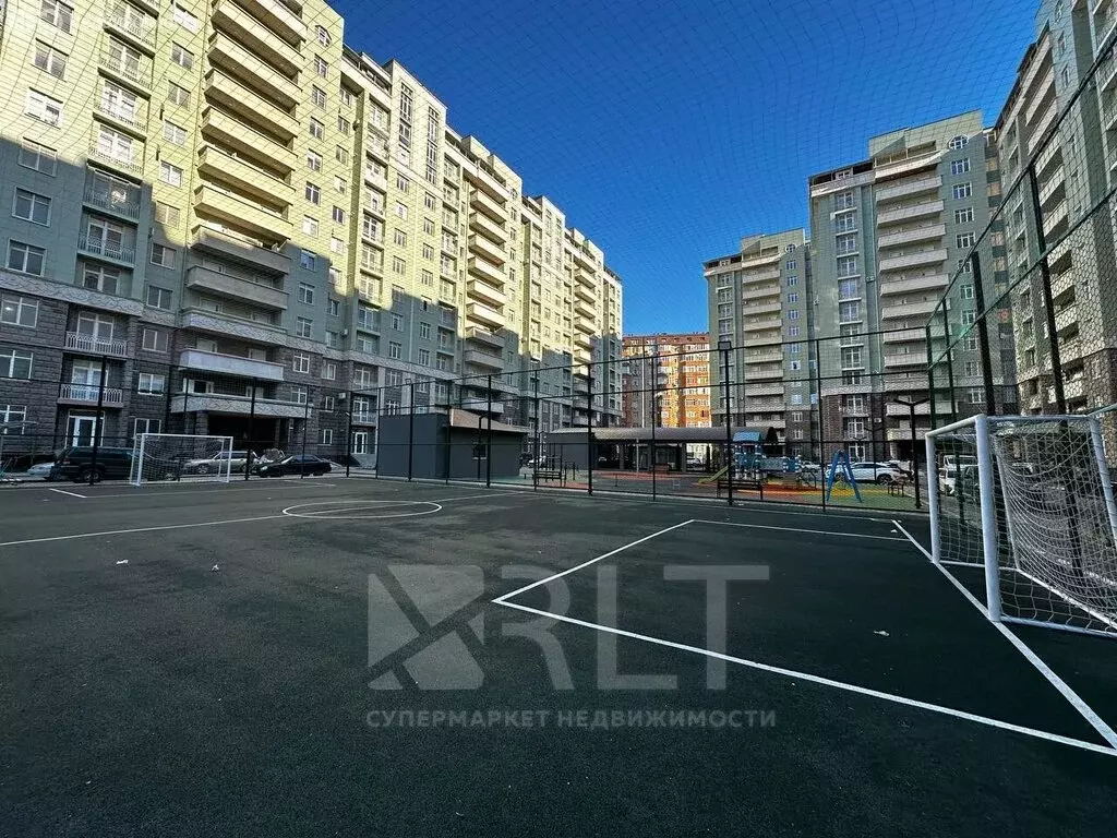 2-комнатная квартира: Махачкала, улица Титова, 144к3 (90.5 м) - Фото 0