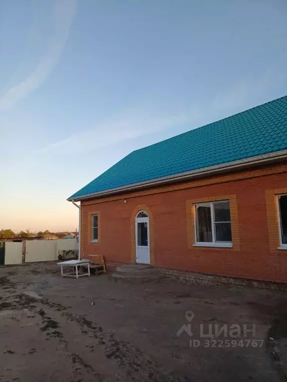 Дом в Ростовская область, Азовский район, Пешковское с/пос, с. ... - Фото 2