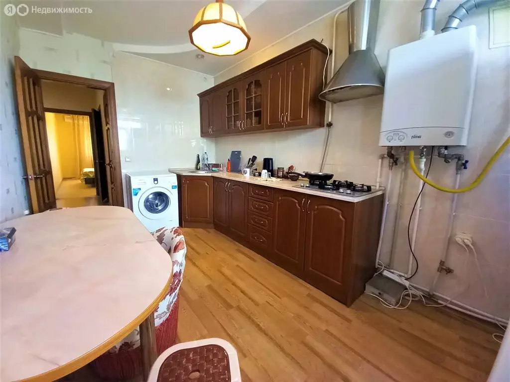 3-комнатная квартира: Ейск, улица Пушкина, 71/2 (70.9 м) - Фото 1