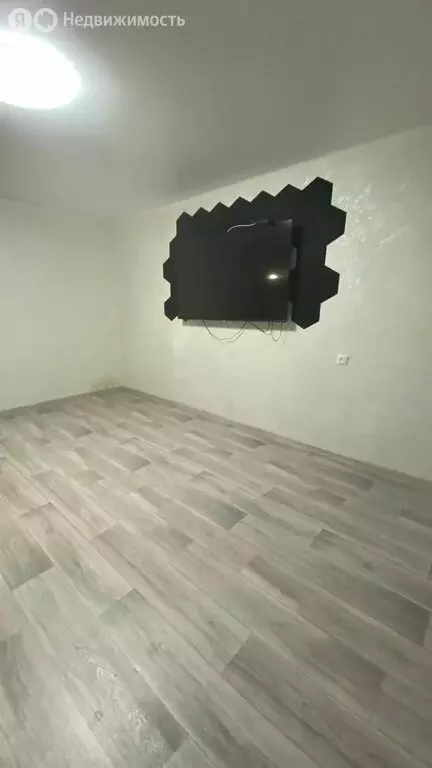 3-комнатная квартира: Нижнекамск, улица Гагарина, 45 (59 м) - Фото 2