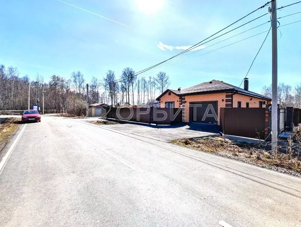 Дом в Тюменская область, Тюменский район, д. Решетникова ул. Ивана ... - Фото 0