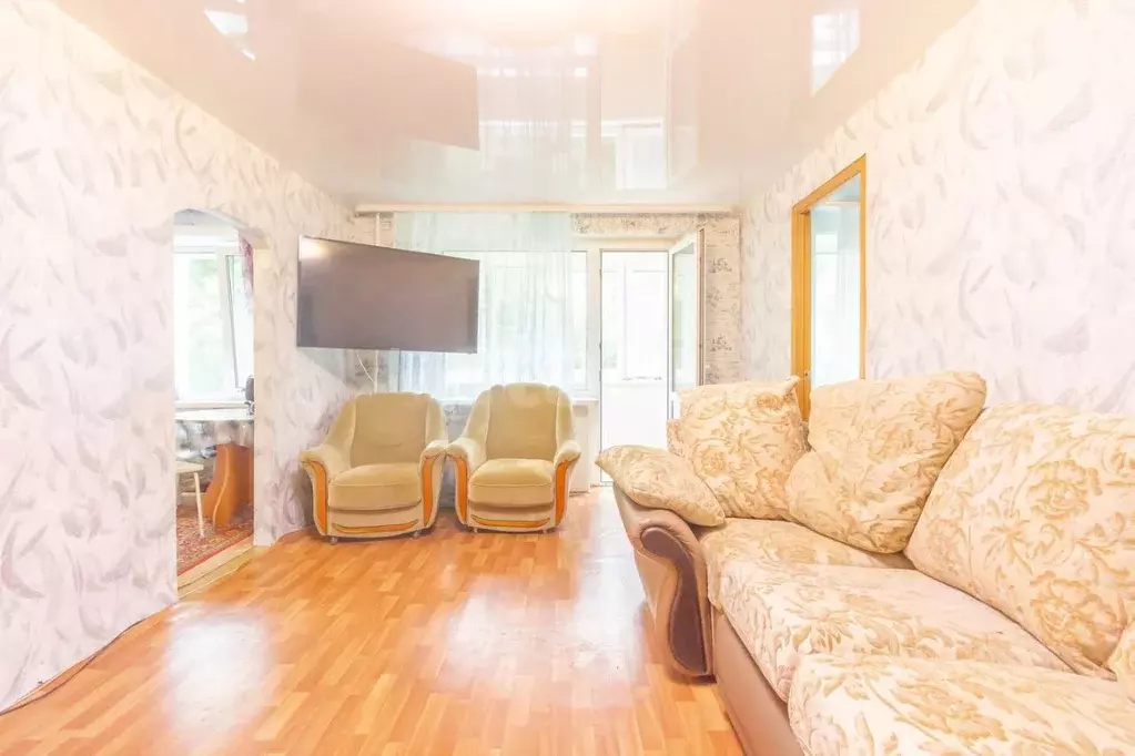 2-к кв. Сахалинская область, Холмск Молодежная ул., 7 (44.9 м) - Фото 1