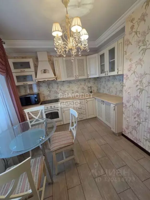 3-к кв. Курская область, Курск просп. Вячеслава Клыкова, 37 (78.6 м) - Фото 2