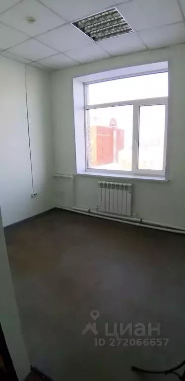 Офис в Курганская область, Курган ул. Пичугина, 15с1 (9 м) - Фото 1