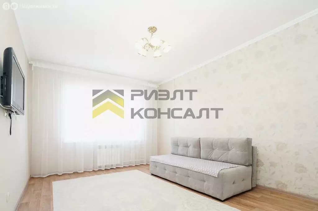 2-комнатная квартира: Омск, улица Кирова, 7 (51.1 м) - Фото 1