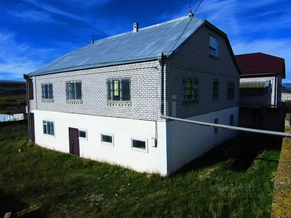 Дом в Ставропольский край, Предгорный муниципальный округ, пос. Мирный ... - Фото 1