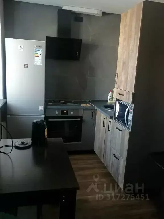 3-к кв. Амурская область, Белогорск ул. Кирова, 118 (55.0 м) - Фото 1