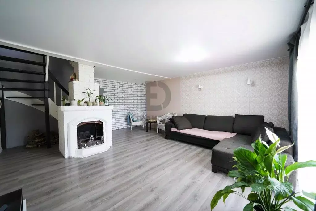 Дом в Ленинградская область, Гатчина ул. Нади Федоровой, 23А (168 м) - Фото 0