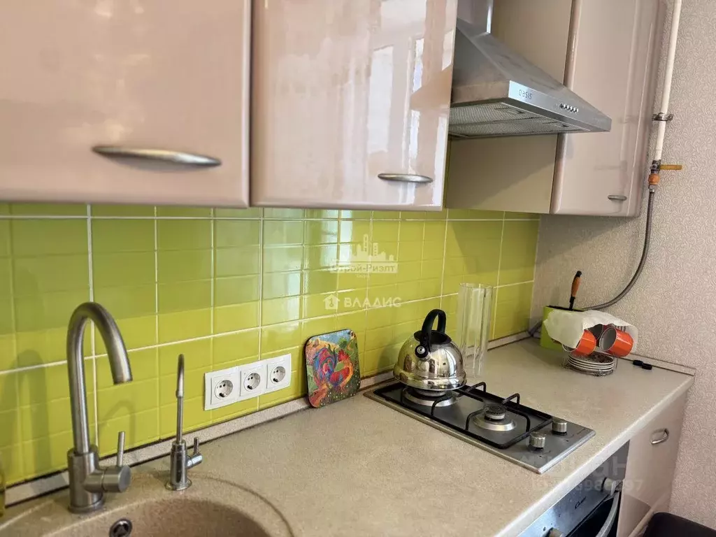 2-к кв. Крым, Керчь ул. 1-й Пятилетки, 27В (49.4 м) - Фото 0