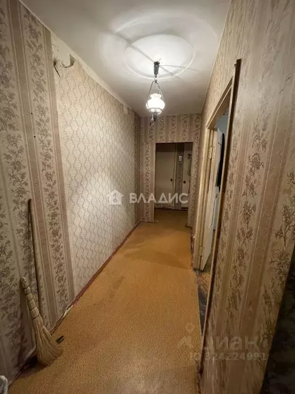 3-к кв. Белгородская область, Старый Оскол Королева мкр, 12А (65.0 м) - Фото 2