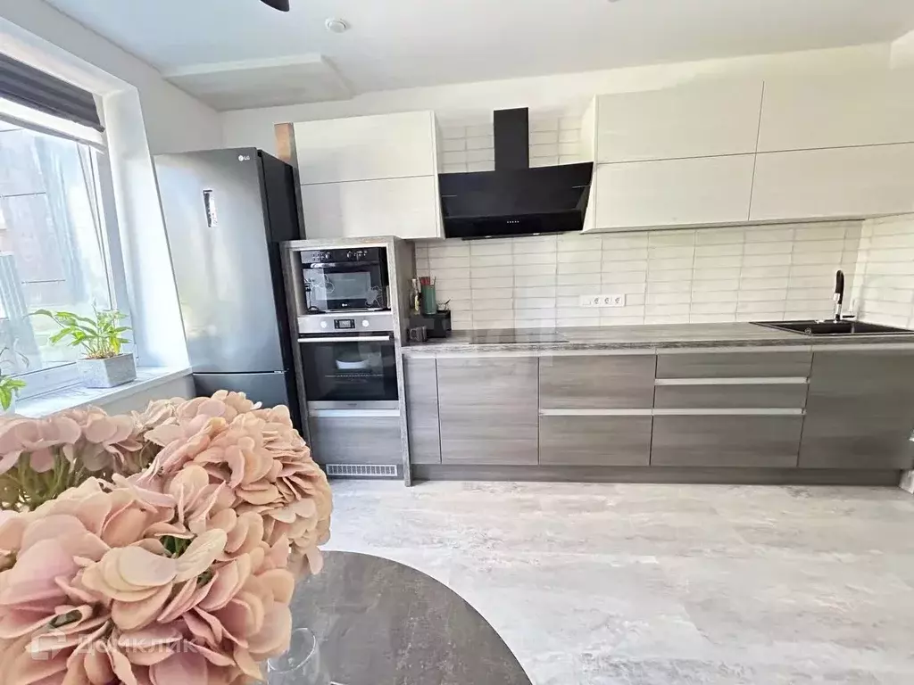 Продаётся 2-к квартира, 67 м - Фото 0