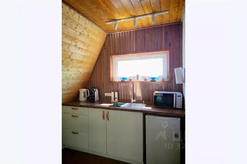 Дом в Краснодарский край, Горячий Ключ ул. Революции, 95 (50 м) - Фото 1