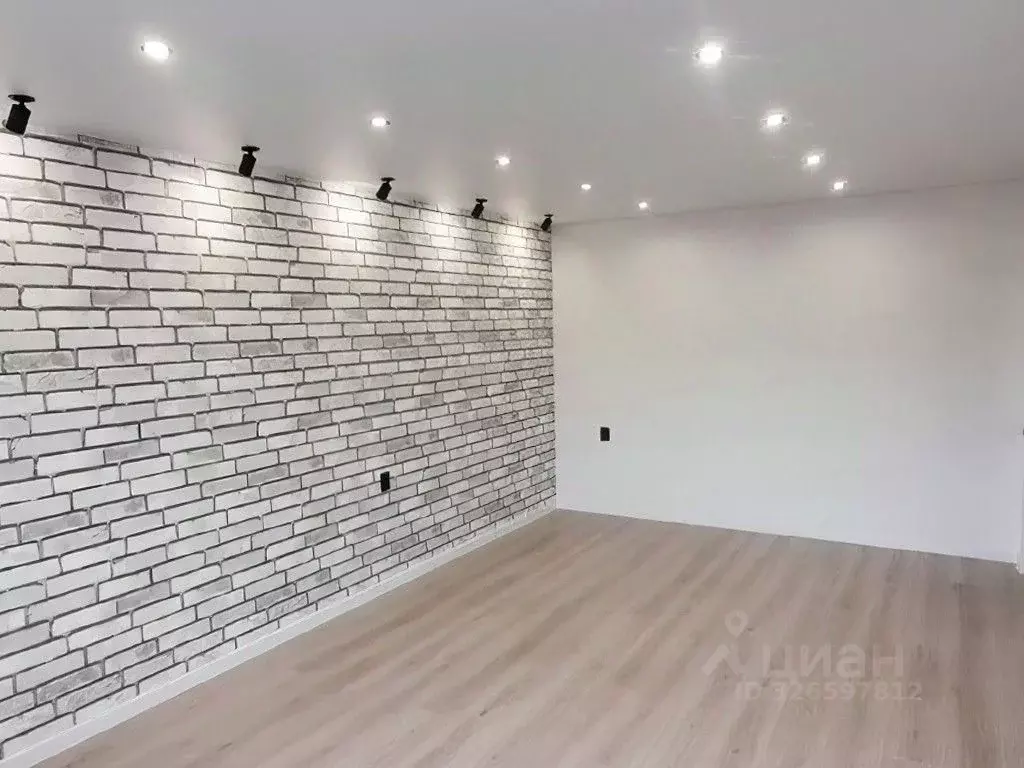 1-к кв. Краснодарский край, Краснодар Черкасская ул., 68 (37.8 м) - Фото 2