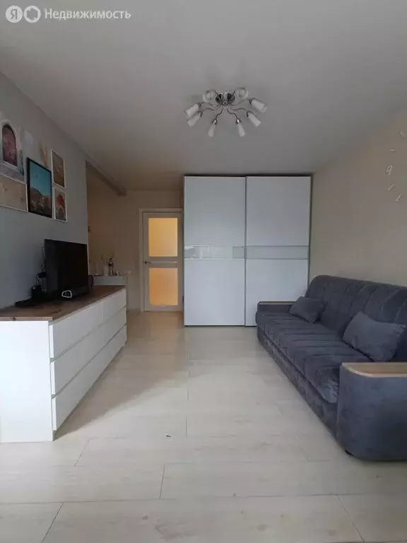 2-комнатная квартира: Екатеринбург, улица Бажова, 185 (45 м) - Фото 0