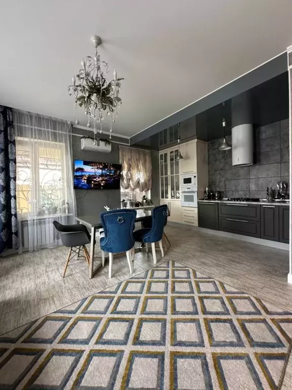 Таунхаус в Астраханская область, Астрахань ул. Суворова, 90Б (97 м) - Фото 1