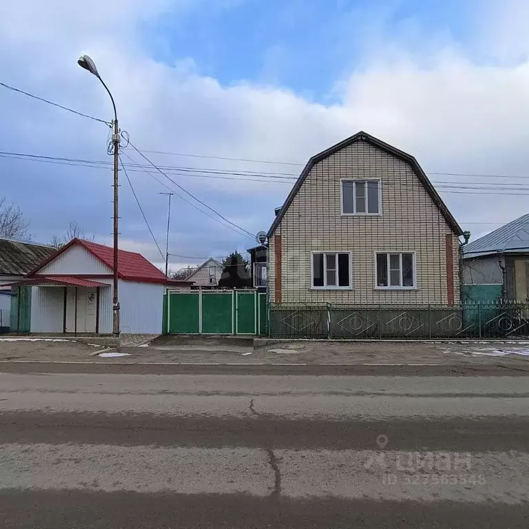 Дом в Ставропольский край, Михайловск Шпаковский район, ул. Войкова ... - Фото 1