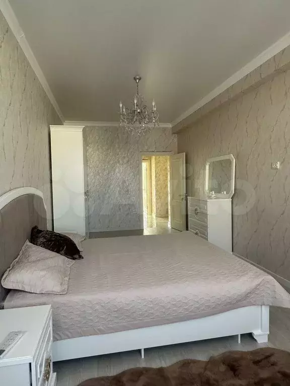 2-к. квартира, 80 м, 7/12 эт. - Фото 1