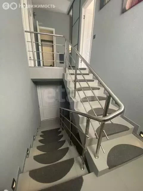 Дом в посёлок Петровский, 1-й Овражный переулок (176 м) - Фото 1