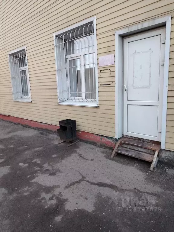 Помещение свободного назначения в Алтайский край, Барнаул просп. ... - Фото 1