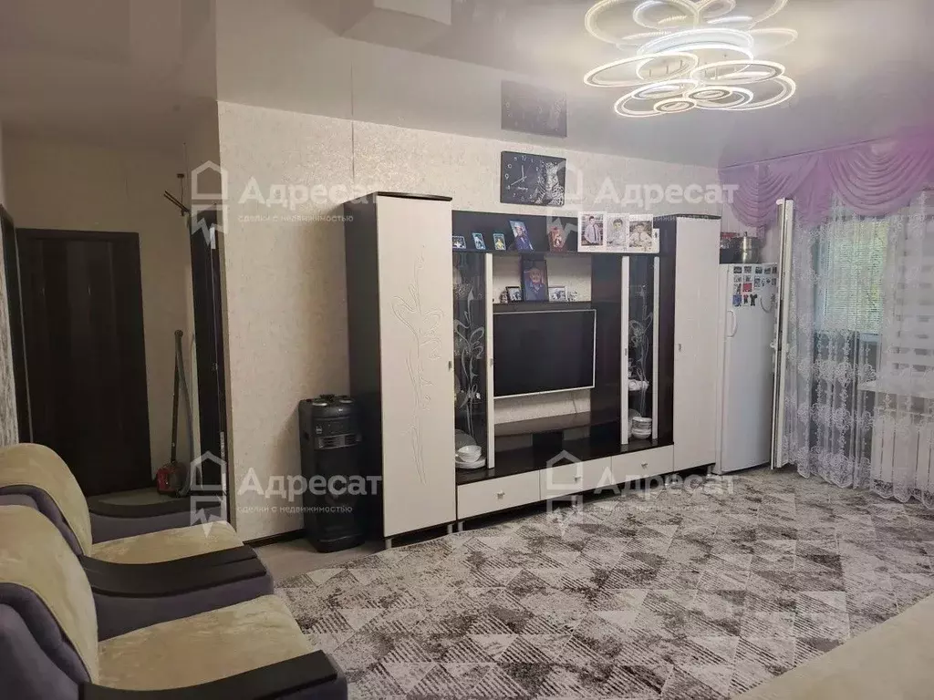 3-к кв. Волгоградская область, Волгоград ул. Дзержинского, 42 (55.6 м) - Фото 1