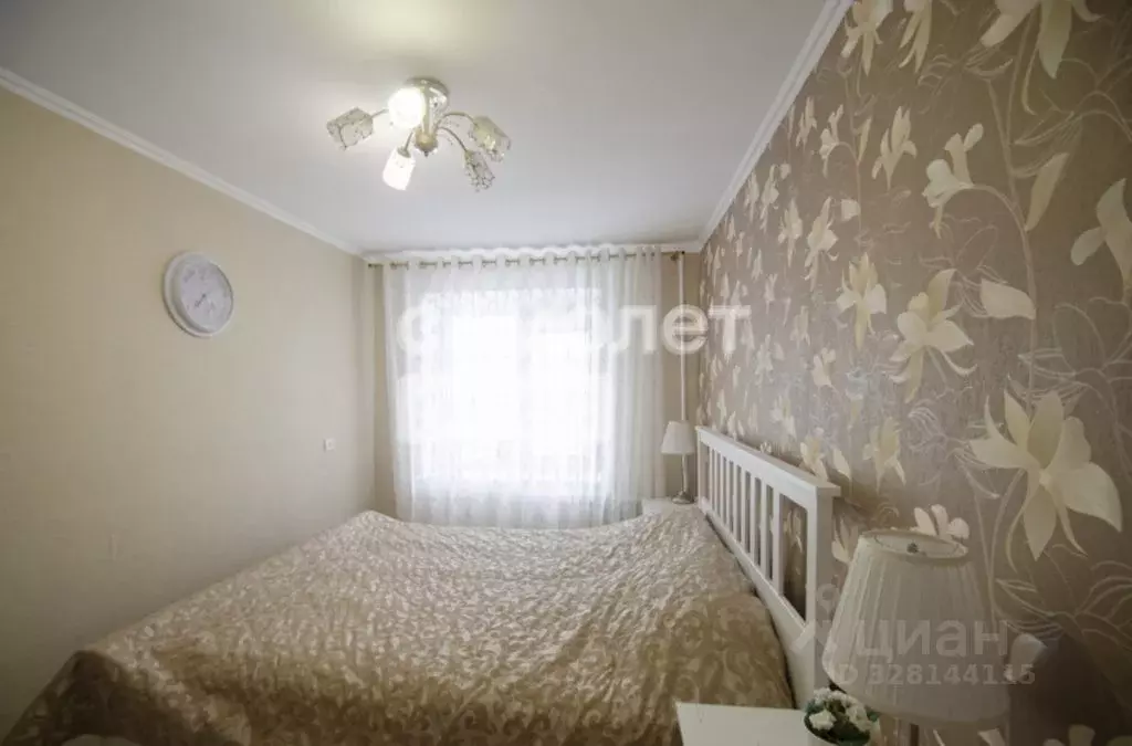 4-к кв. Омская область, Омск ул. Химиков, 6 (72.2 м) - Фото 2