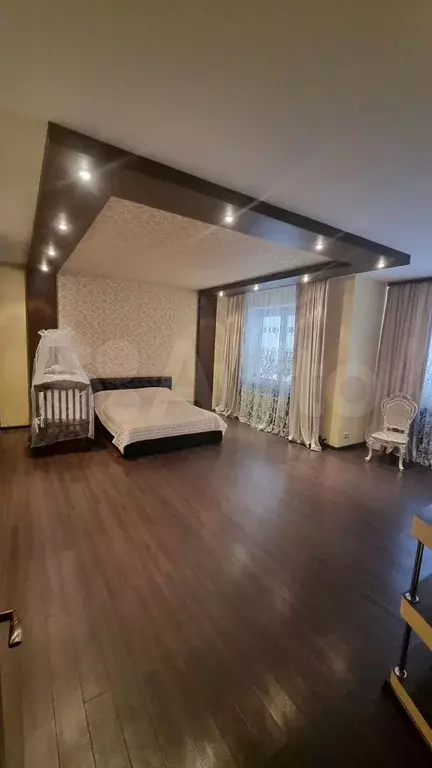 Аукцион: 4-к. квартира, 178,4 м, 17/18 эт. - Фото 0