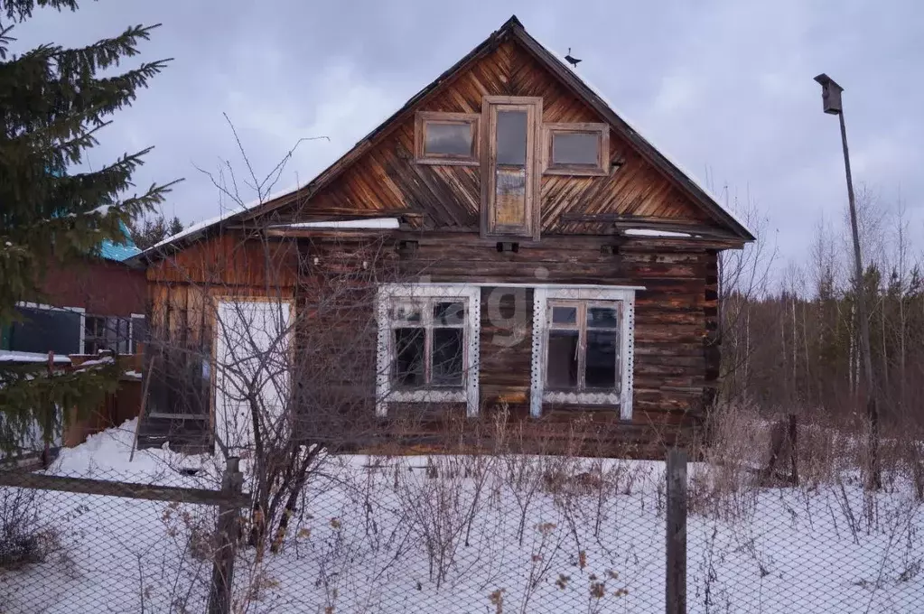 Дом в Свердловская область, Режевской муниципальный округ, пос. ... - Фото 1