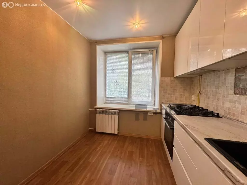 3-комнатная квартира: Челябинск, Комсомольский проспект, 112А (67 м) - Фото 1