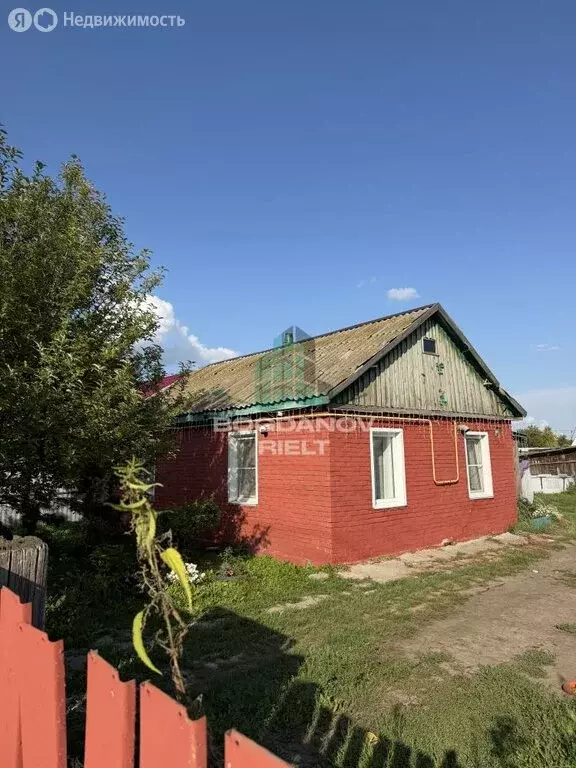 Дом в Омск, посёлок Чкаловский, Юбилейная улица (41 м) - Фото 1