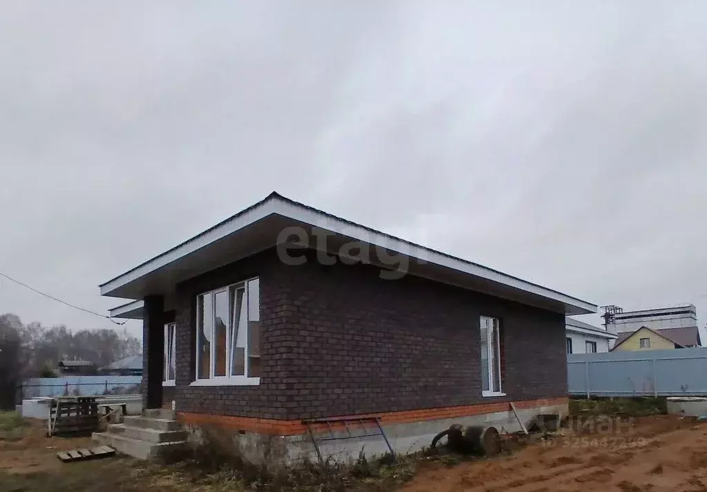 Дом в Башкортостан, Иглинский район, с. Акбердино Центральная ул., 57 ... - Фото 1