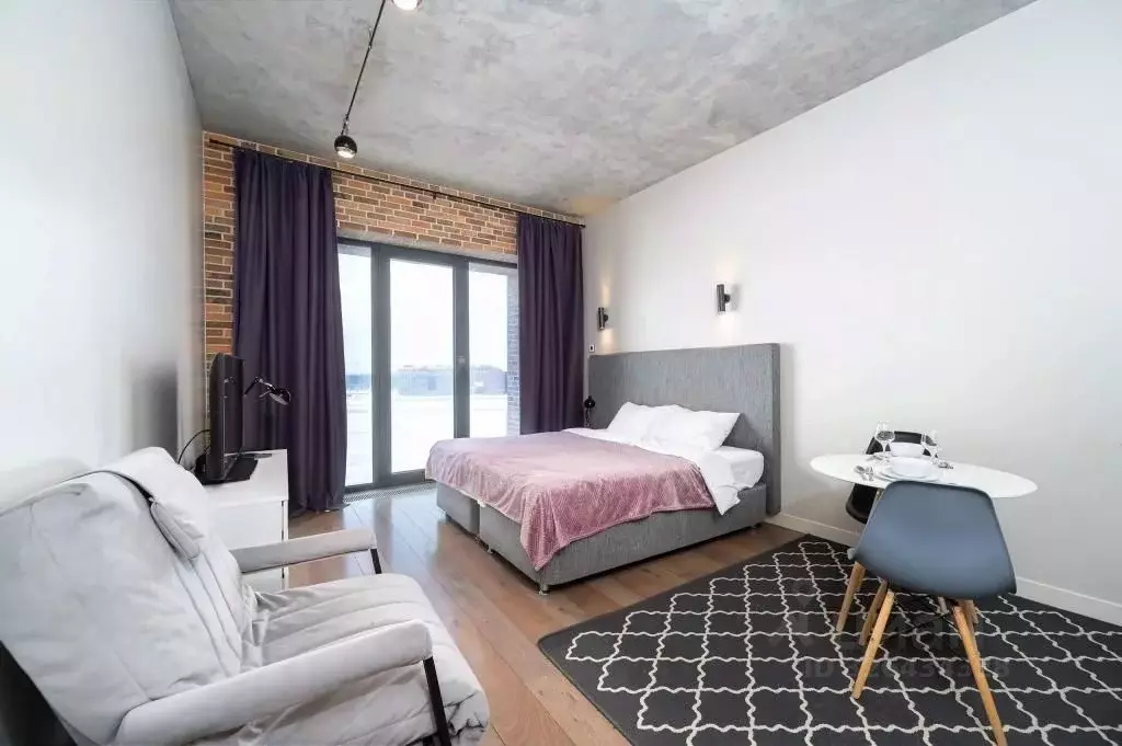 1-к кв. Санкт-Петербург наб. Макарова, 60 (32.0 м) - Фото 1