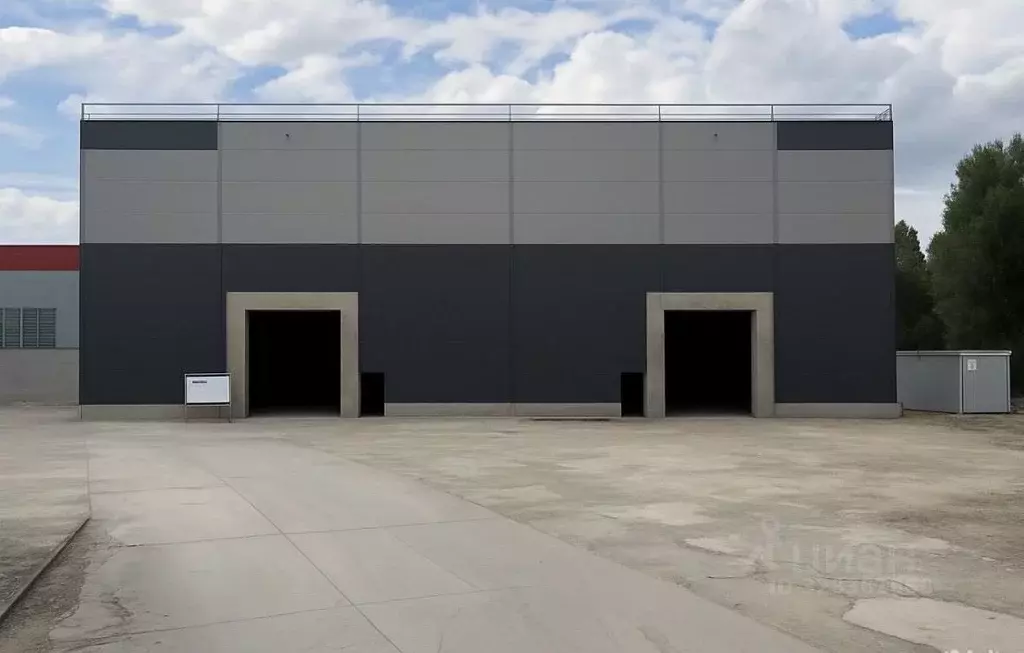 Склад в Свердловская область, Екатеринбург ул. Альпинистов, 57Х (2160 ... - Фото 1