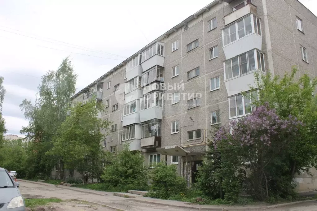 2-к. квартира, 43,5 м, 5/5 эт. - Фото 0
