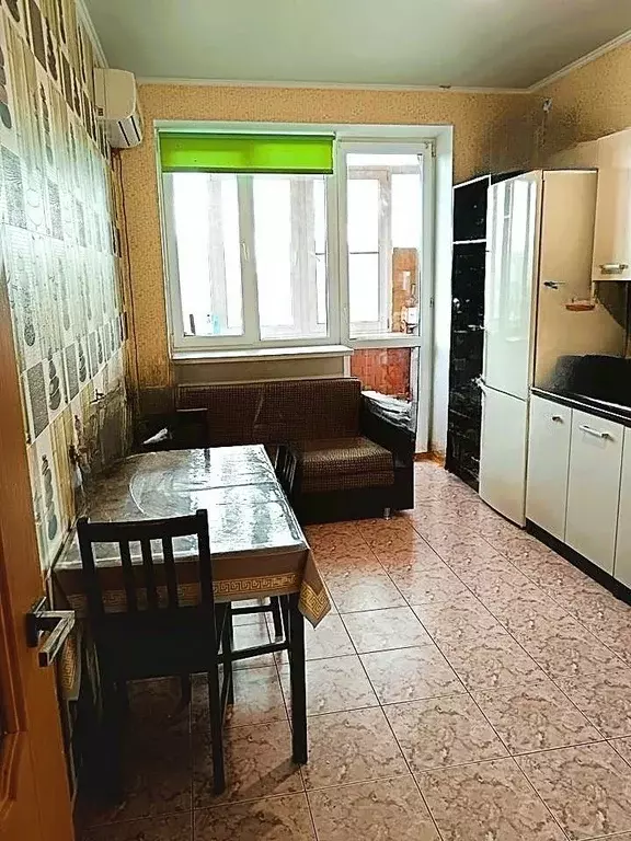 2-к кв. Краснодарский край, Краснодар ул. Сергиевская, 51 (61.0 м) - Фото 0