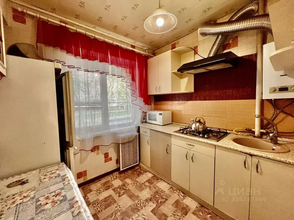 3-к кв. Брянская область, Брянск ул. Молодой Гвардии, 77 (59.0 м) - Фото 2