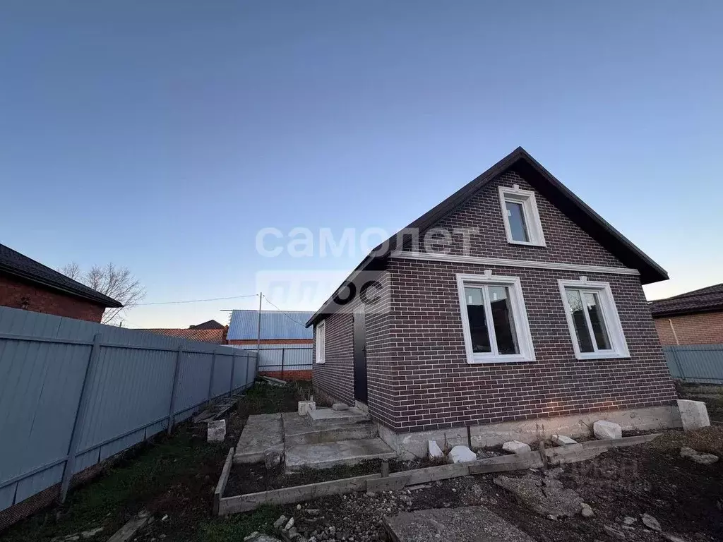 Дом в Краснодарский край, Динской район, с. Красносельское, Молодежный ... - Фото 2