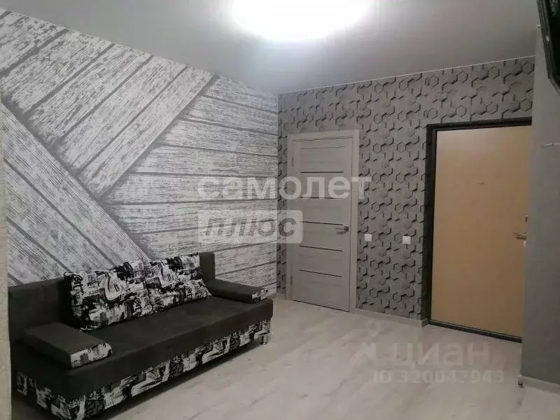 Студия Тюменская область, Тюмень Дамбовская ул., 25к1 (26.0 м) - Фото 1