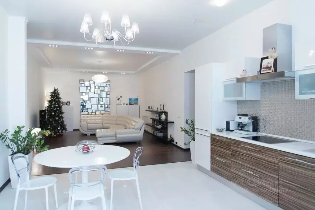 4-к кв. Самарская область, Тольятти Лесопарковое ш., 31Ас1 (180.0 м) - Фото 1