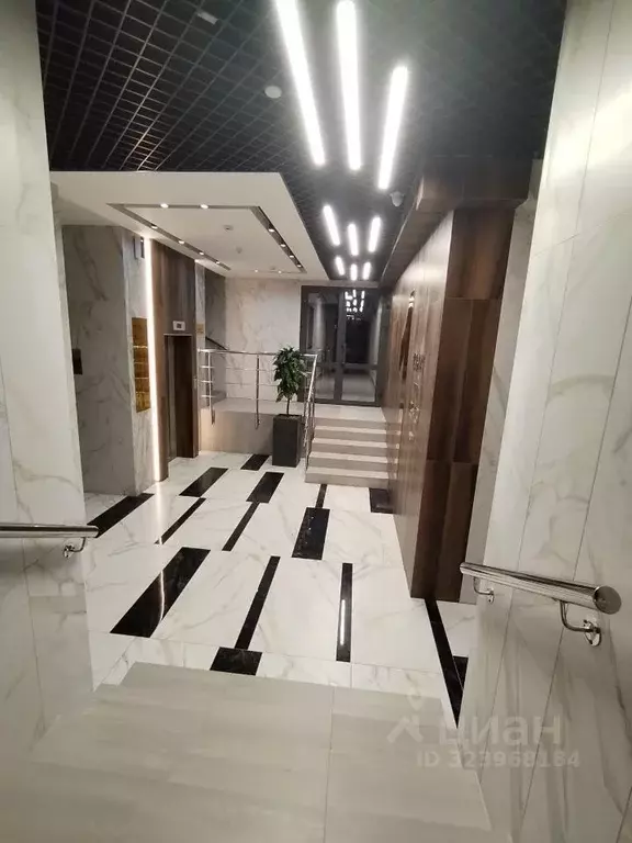 1-к кв. Брянская область, Брянск ул. Имени О.С. Визнюка, 18 (54.0 м) - Фото 1