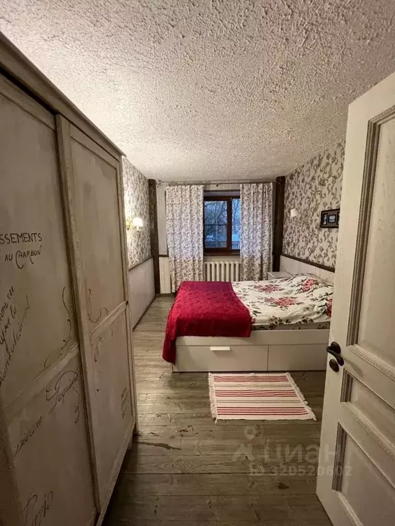 2-к кв. Псковская область, Печоры пл. Победы, 4 (38.1 м) - Фото 1