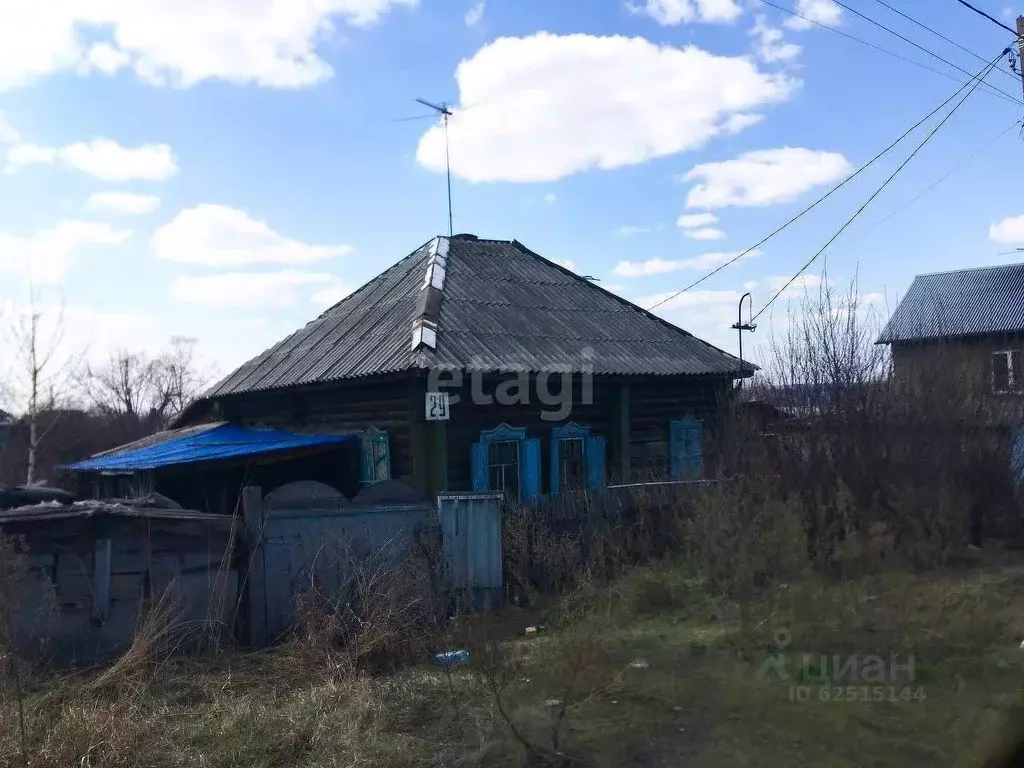 Дом в Кемеровская область, Ленинск-Кузнецкий Новосибирская ул., 29 (56 ... - Фото 0