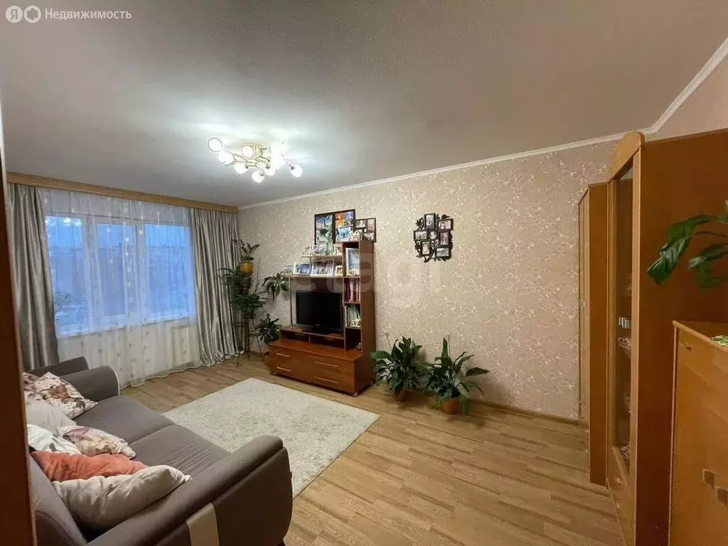 3-комнатная квартира: Новый Уренгой, район Северная Жилая Часть, ... - Фото 2