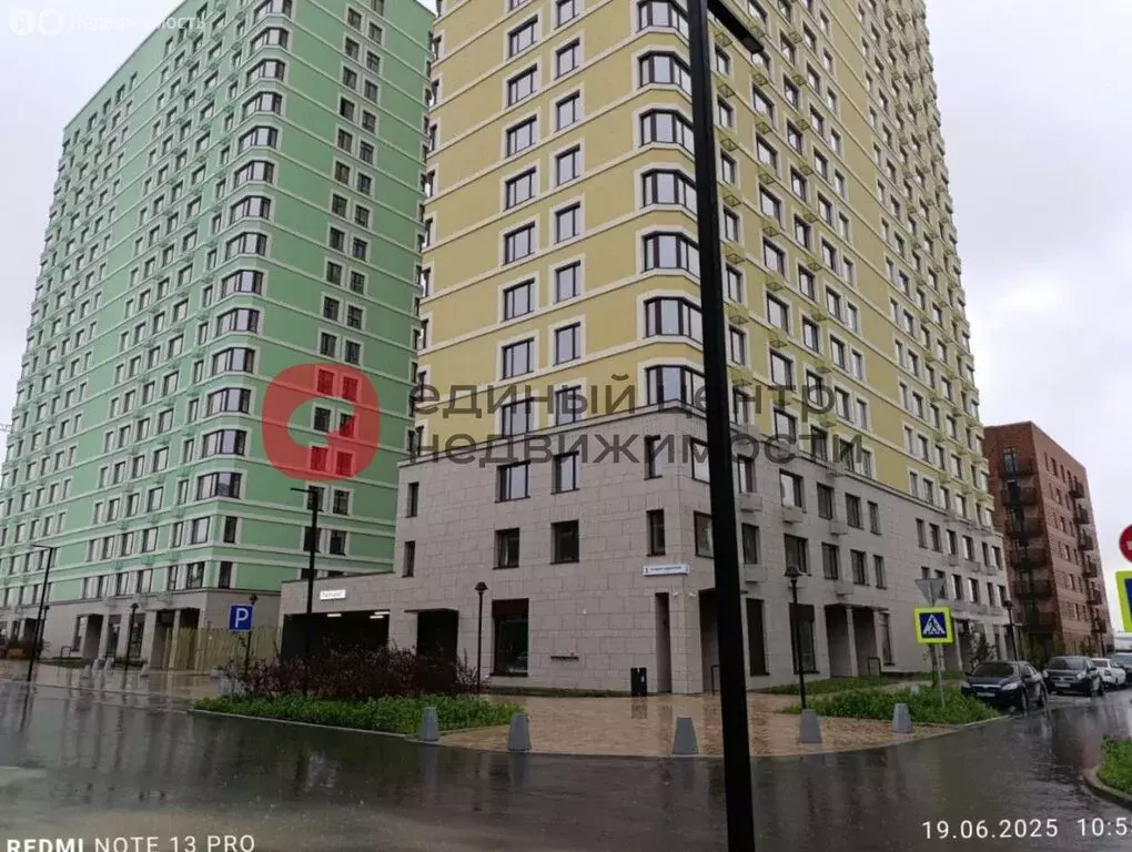 2-комнатная квартира: Тюмень, улица Эльвиры Федоровой, 1к1 (77.2 м) - Фото 1