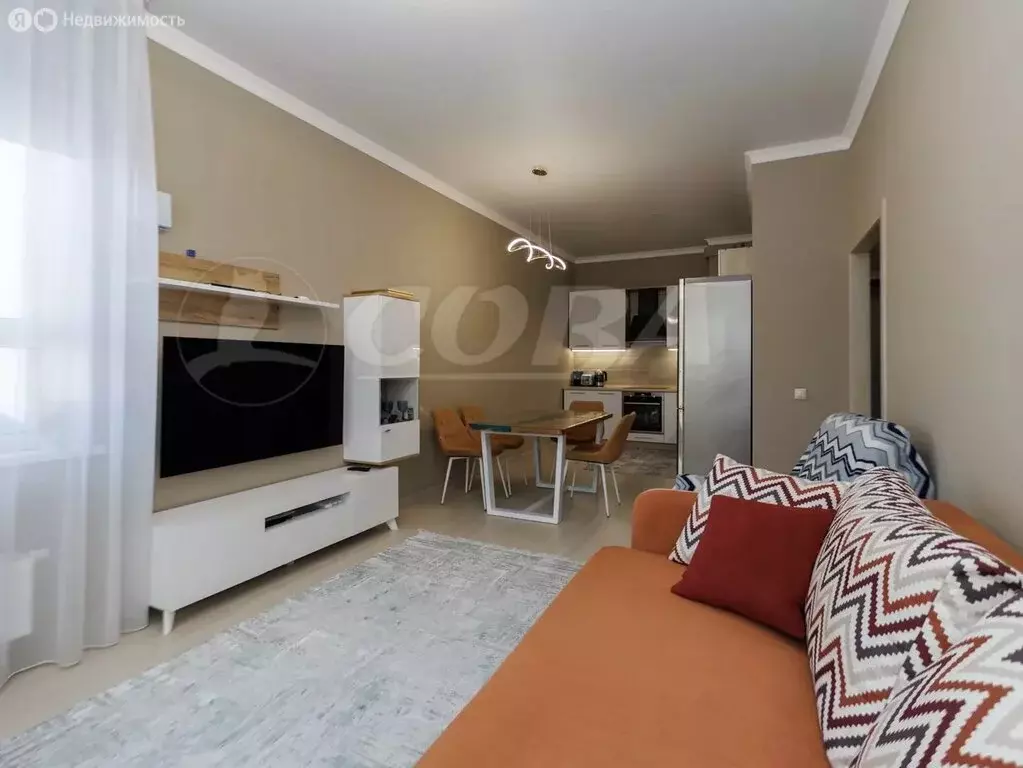 2-комнатная квартира: Тюмень, улица Павла Шарова, 42 (64.3 м) - Фото 1