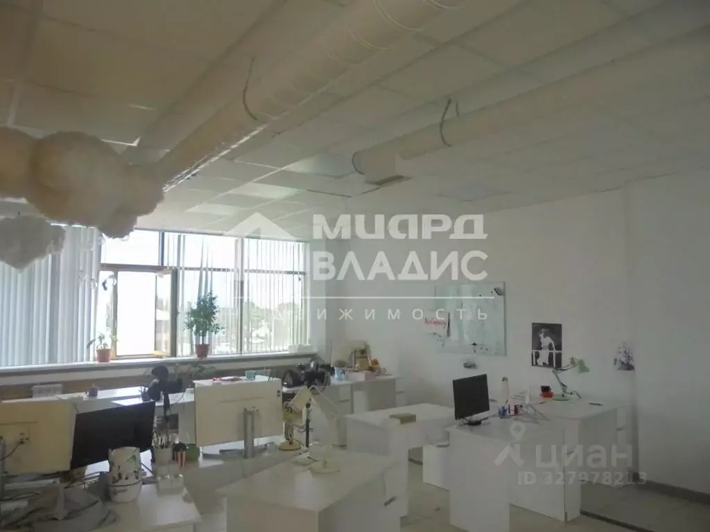 Помещение свободного назначения в Омская область, Омск ул. Дмитриева, ... - Фото 2