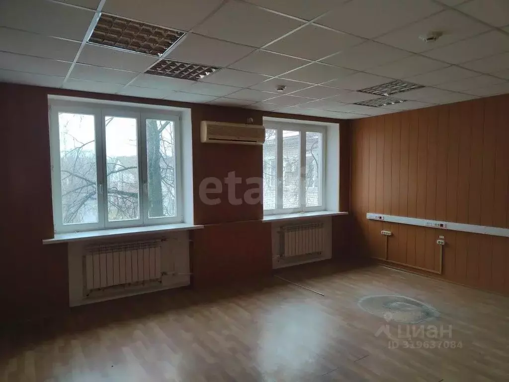 Помещение свободного назначения в Брянская область, Брянск Московский ... - Фото 1