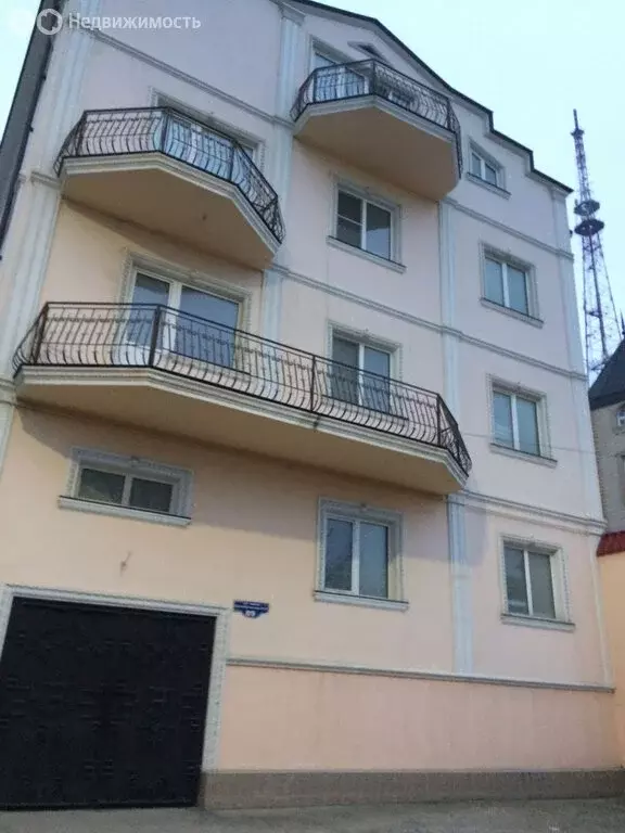 Дом в Махачкала, улица Джамбулатова, 25 (500 м) - Фото 0