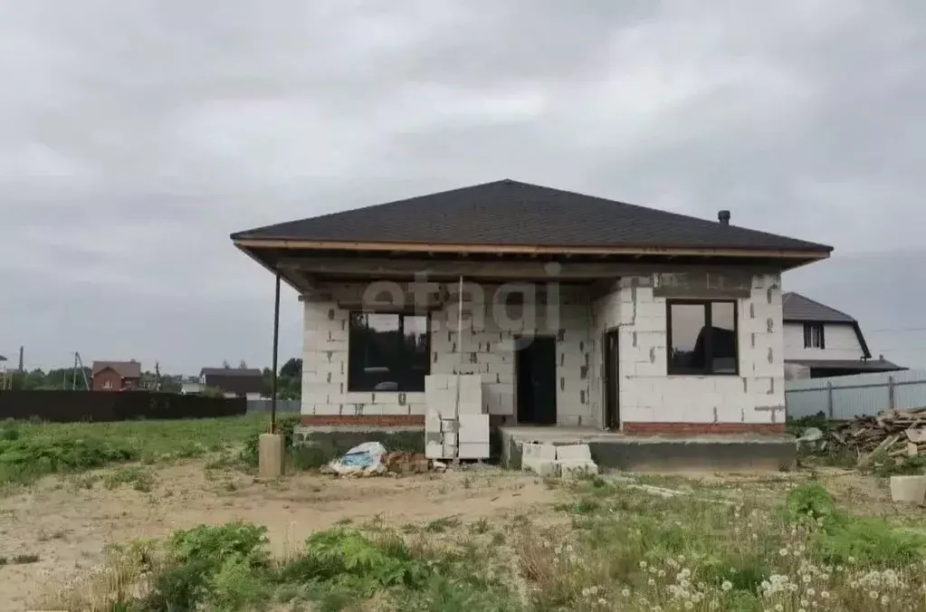 Дом в Калужская область, Малоярославецкий муниципальный округ, с. ... - Фото 2